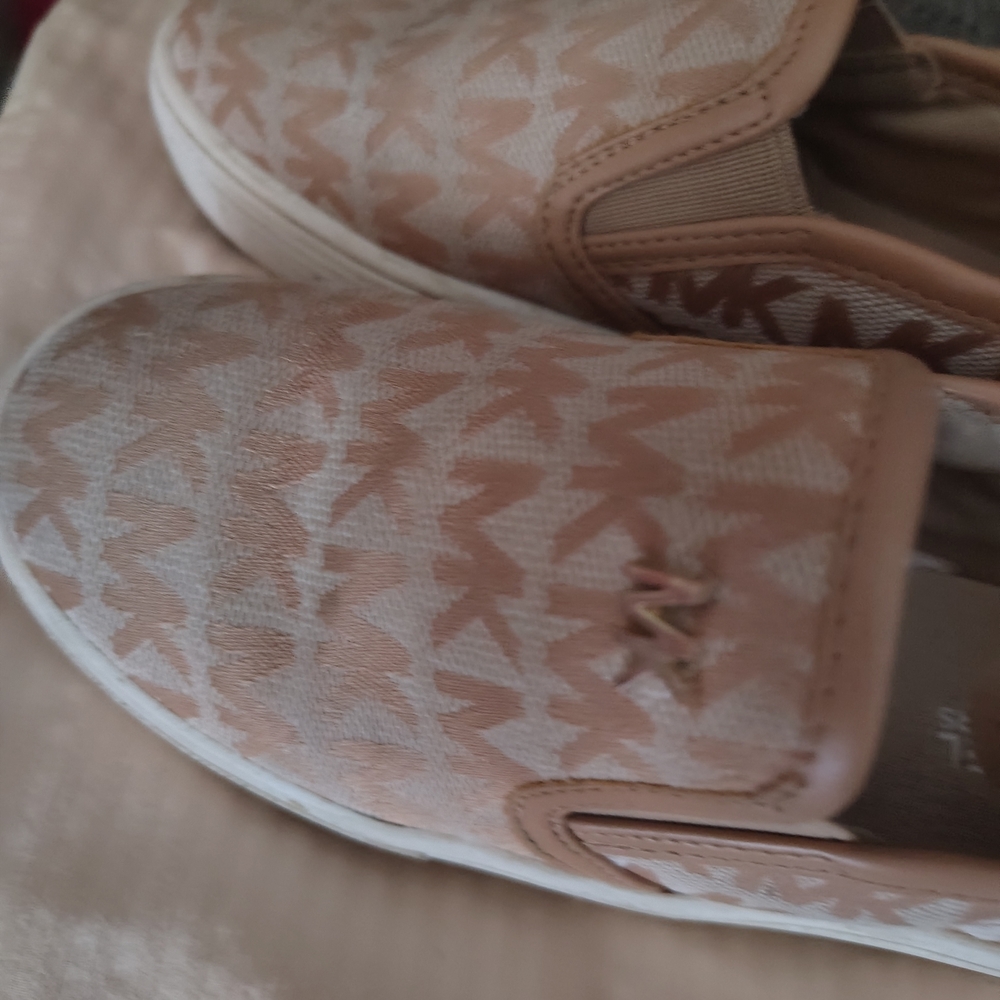 Michael Kors Collection Kids Sneakers in Tan and Cream